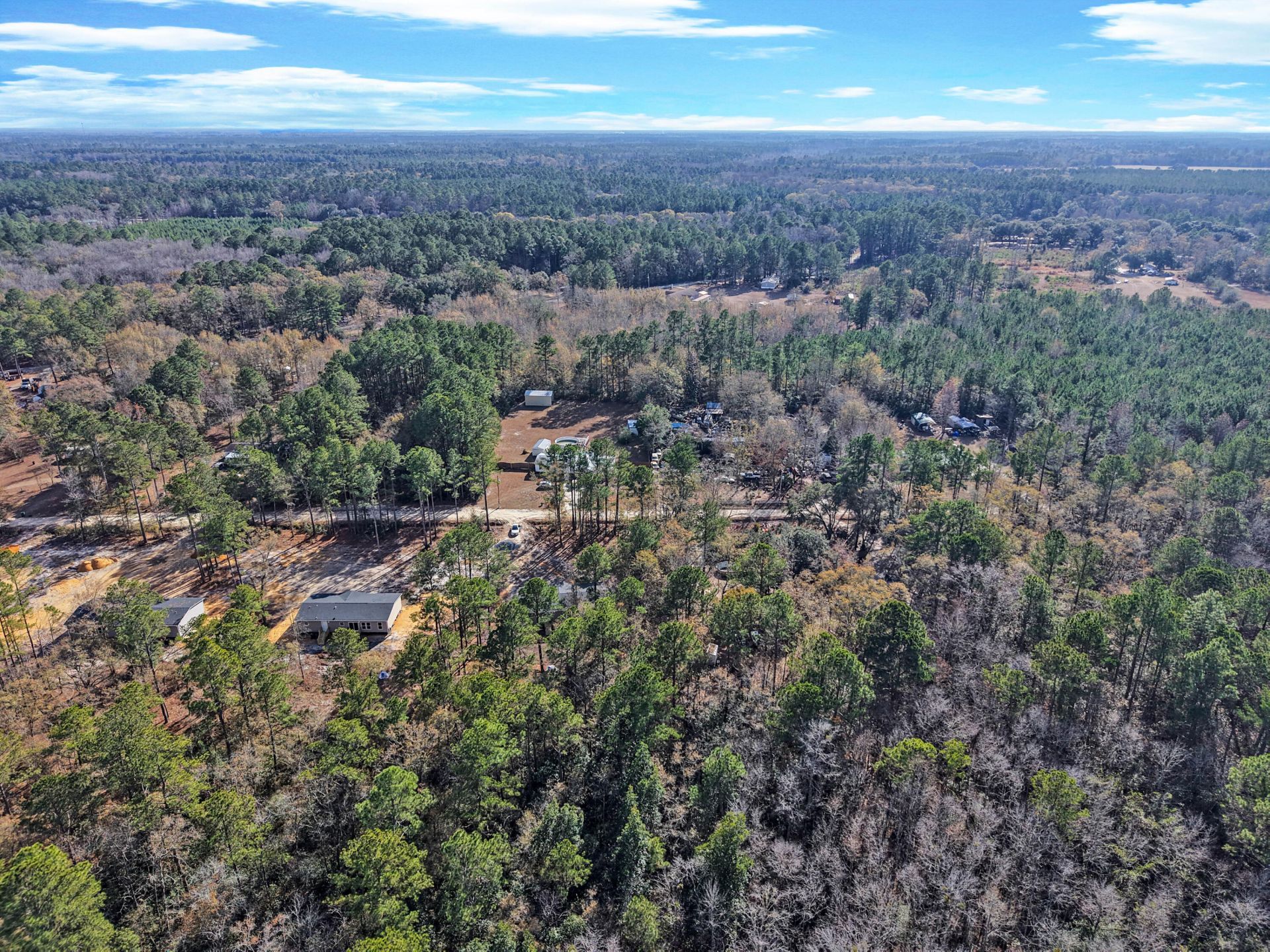 244 Saturn Lane Photo 6