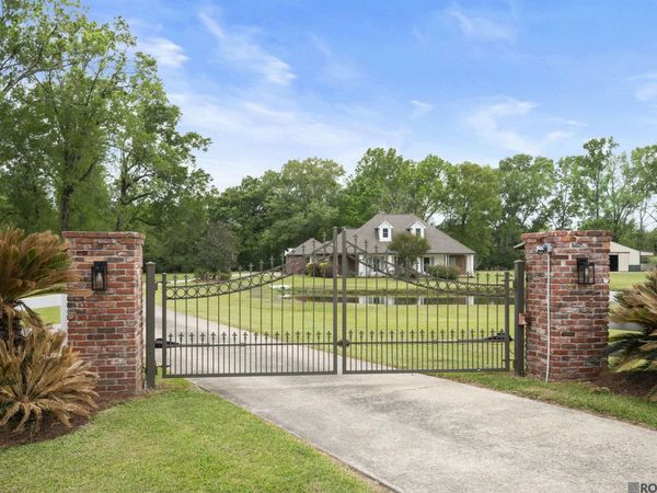 4011 Balmoral Dr, Jackson, LA 70748