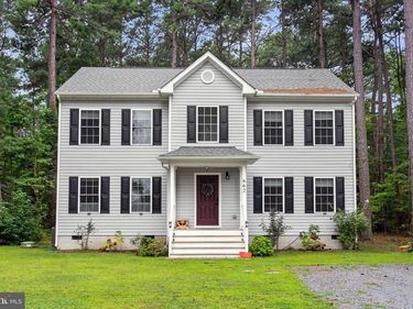 662 N GLEBE ROAD, MONTROSS, VA 22520