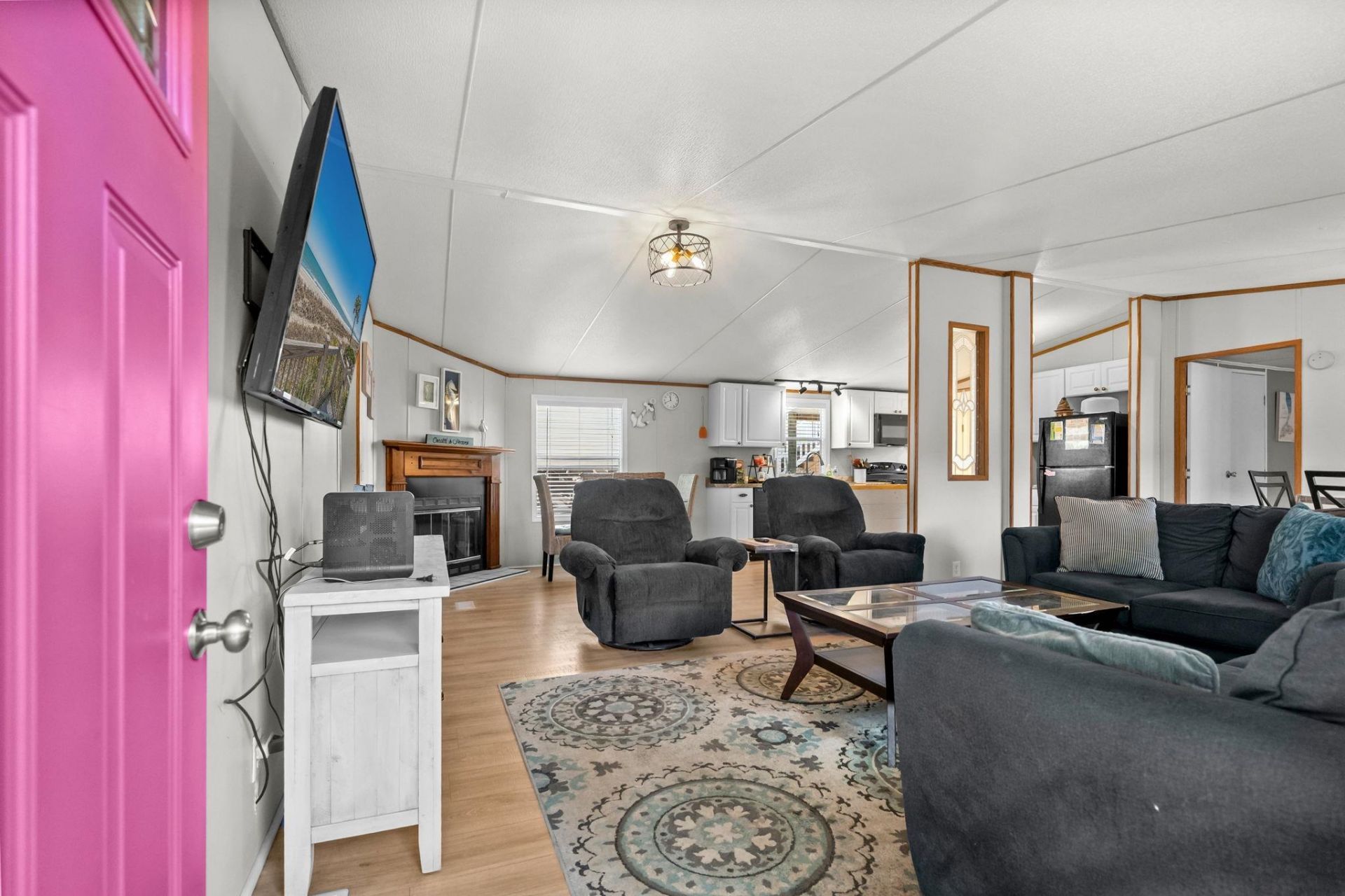 6001 - Mh53 S Kings Hwy.  Photo 17