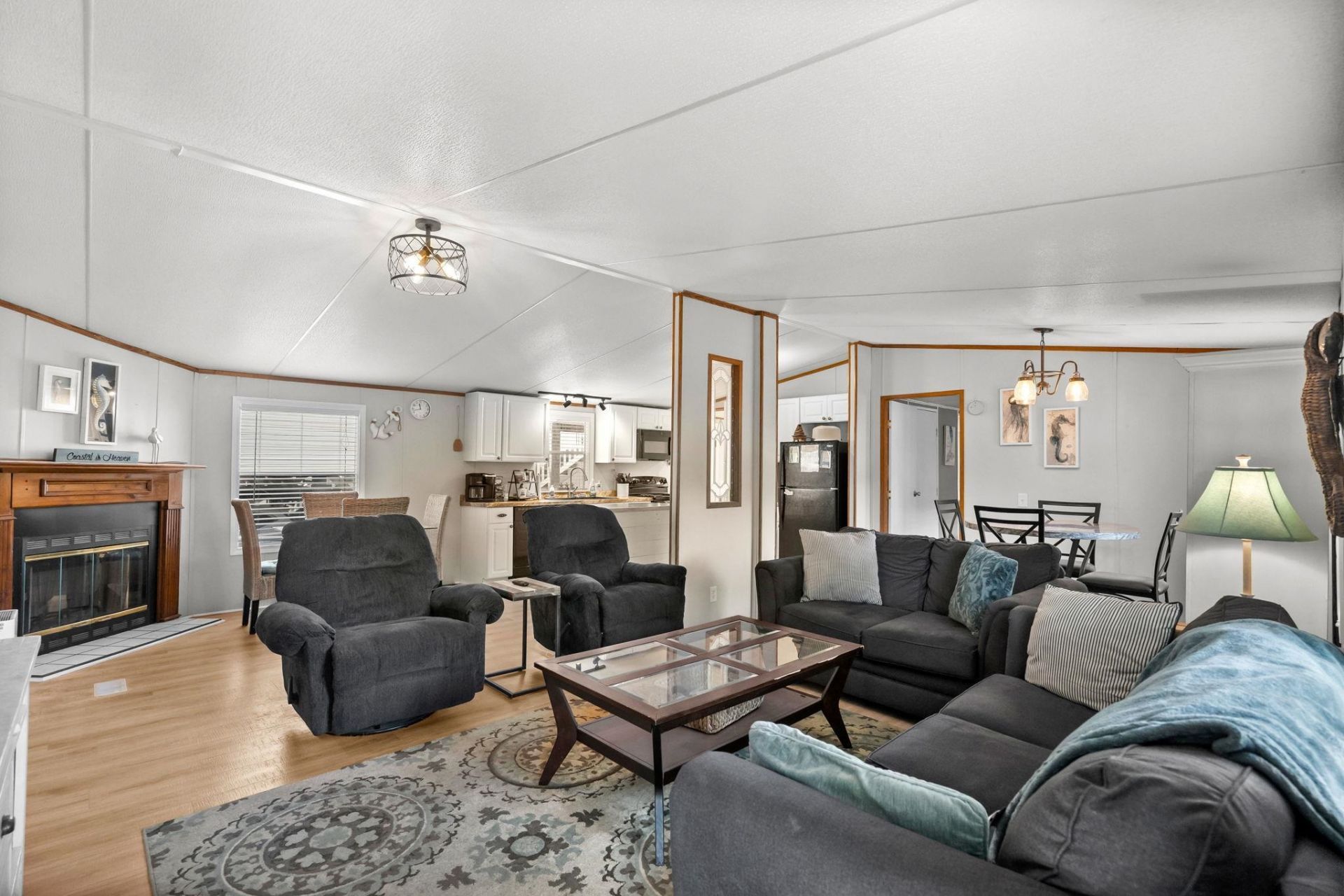 6001 - Mh53 S Kings Hwy.  Photo 18