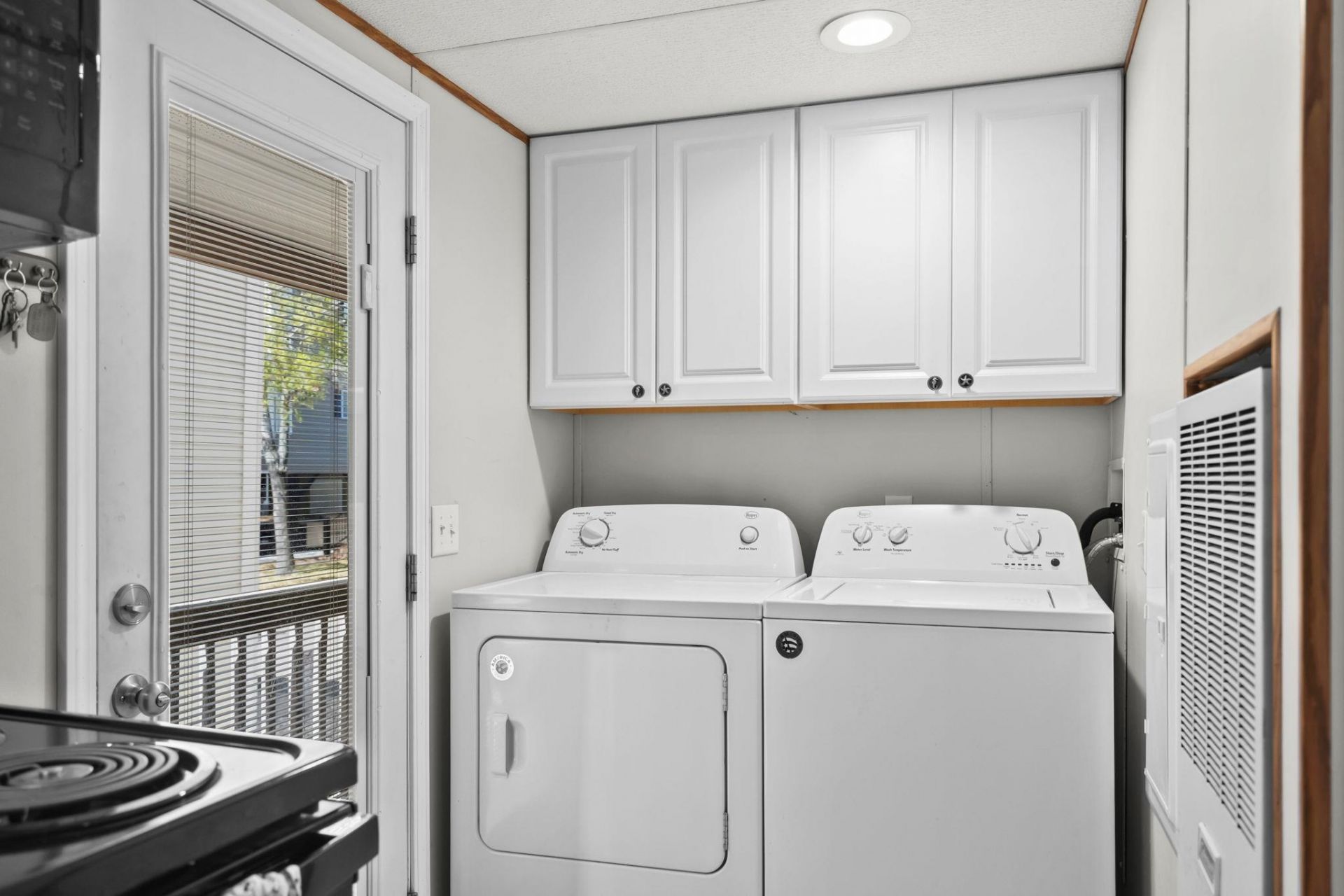 6001 - Mh53 S Kings Hwy.  Photo 27