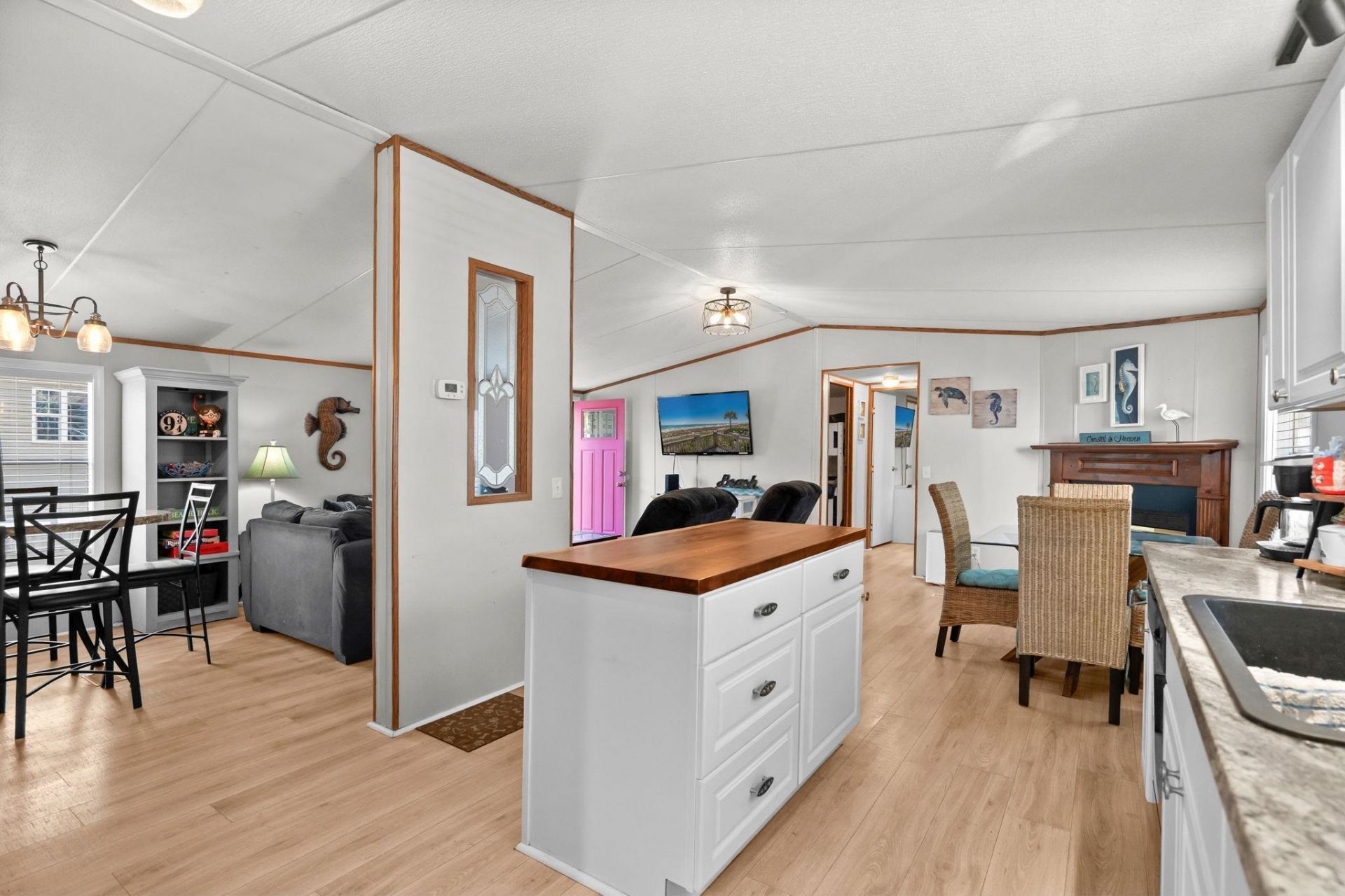 6001 - Mh53 S Kings Hwy.  Photo 30