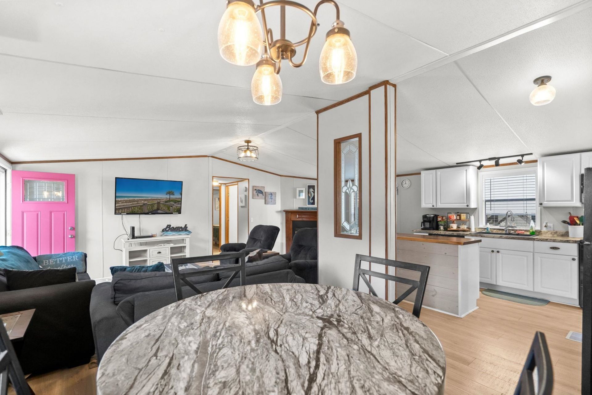 6001 - Mh53 S Kings Hwy.  Photo 32