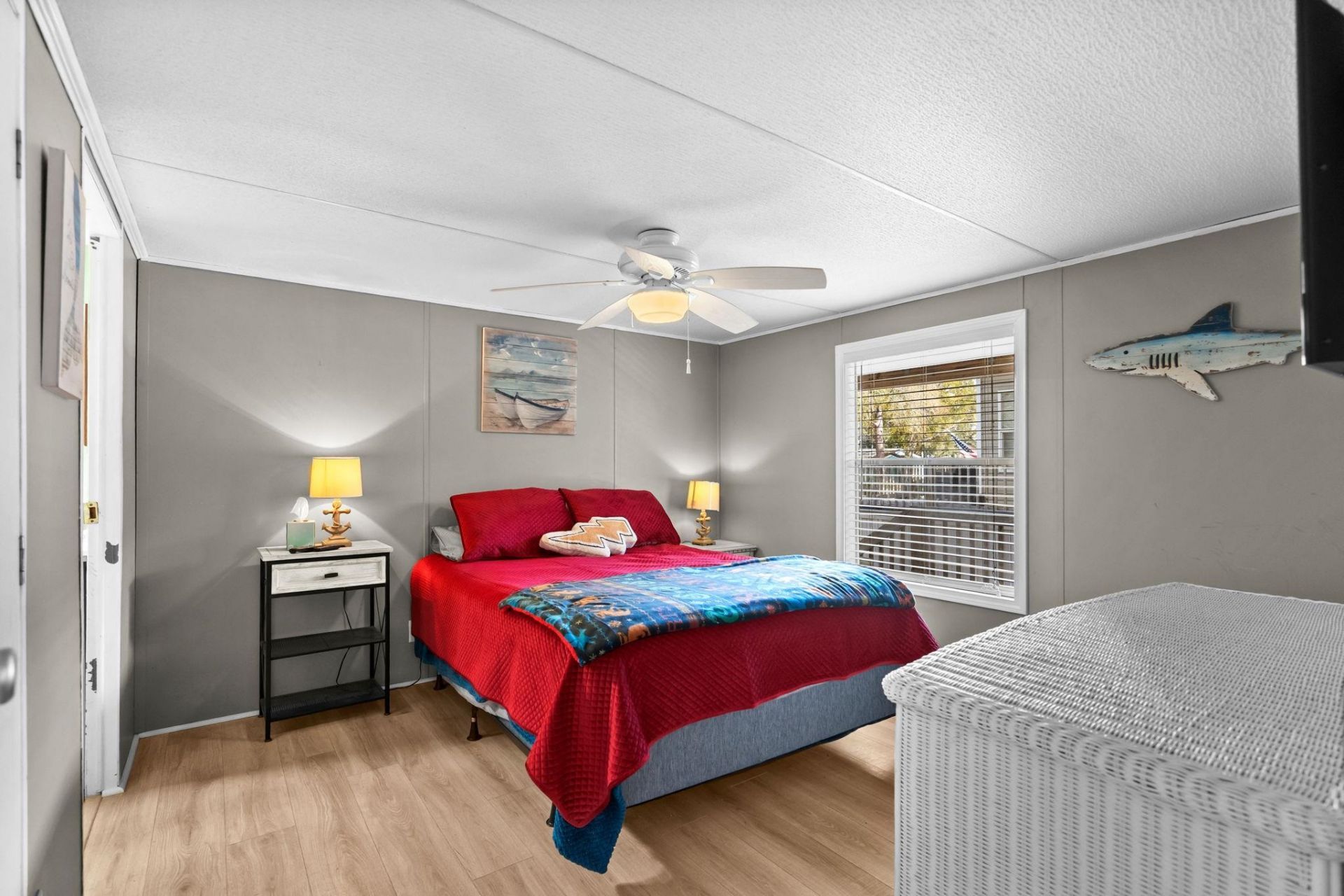 6001 - Mh53 S Kings Hwy.  Photo 33