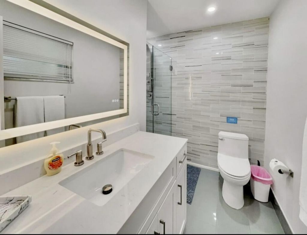 5940 NE 22nd Avenue, Fort Lauderdale, FL 33308 Photo