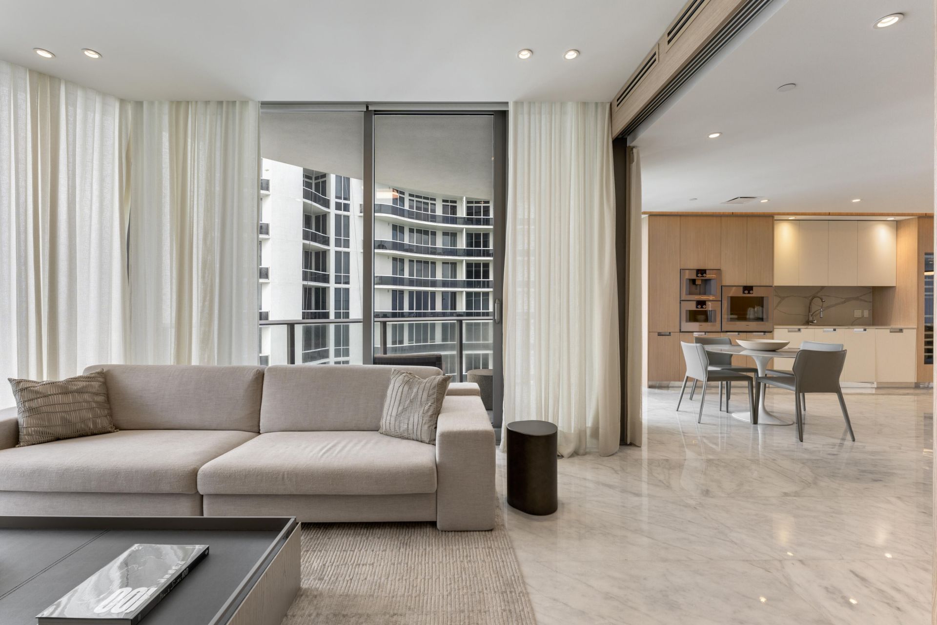 15701 Collins Avenue, North Miami Beach, FL 33160 Photo