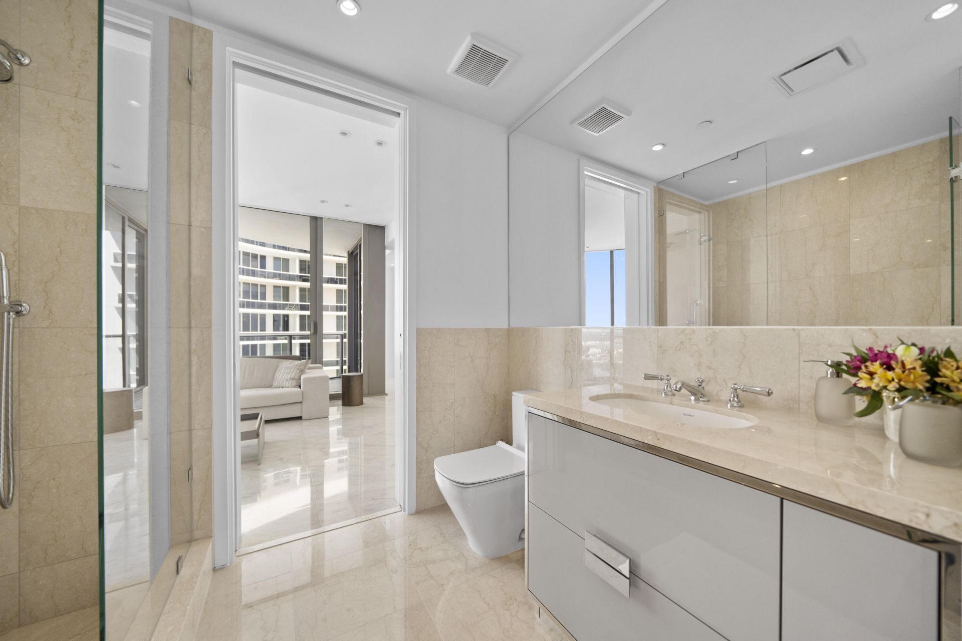 15701 Collins Avenue, North Miami Beach, FL 33160 Photo