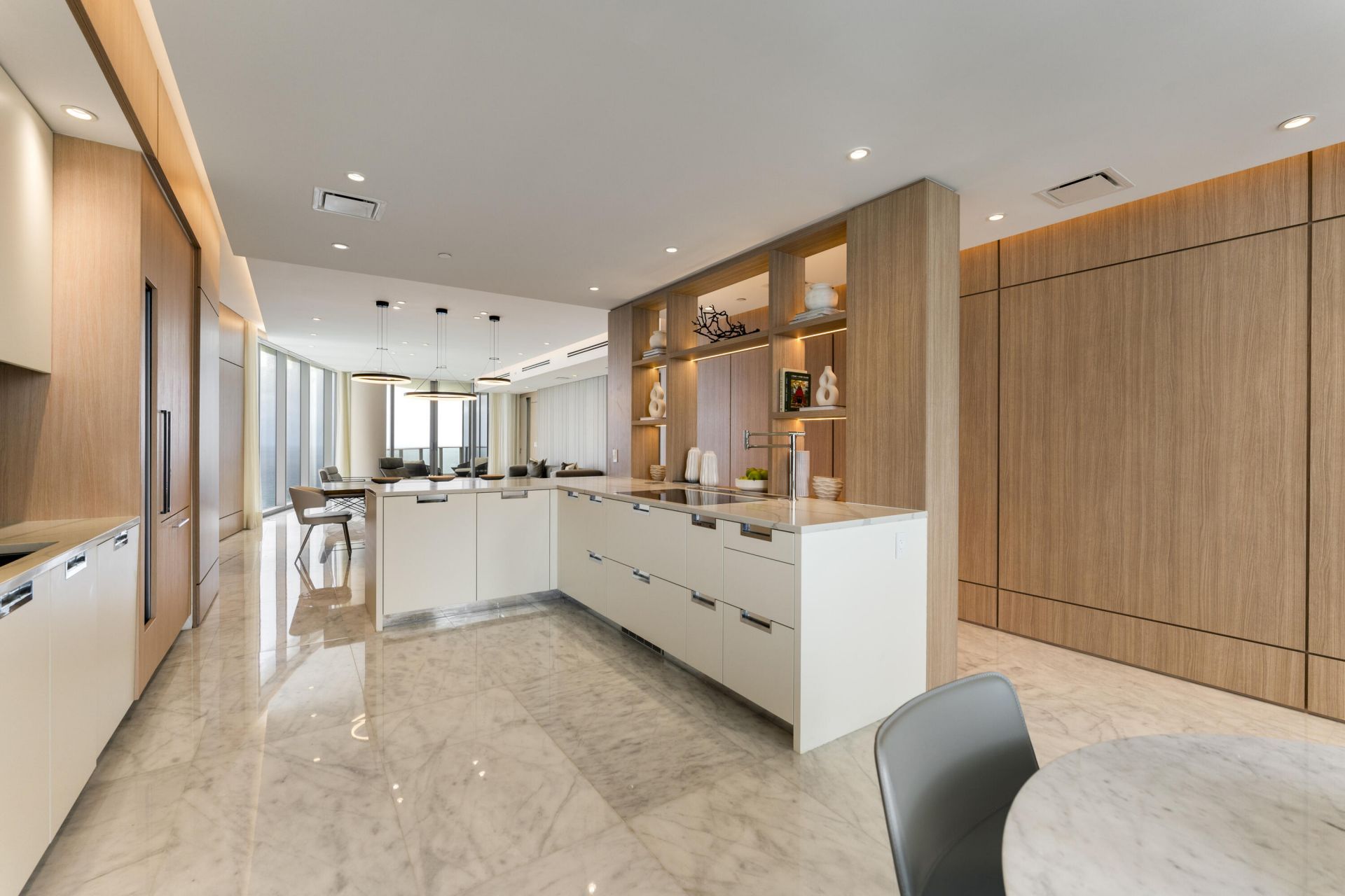 15701 Collins Avenue, North Miami Beach, FL 33160 Photo