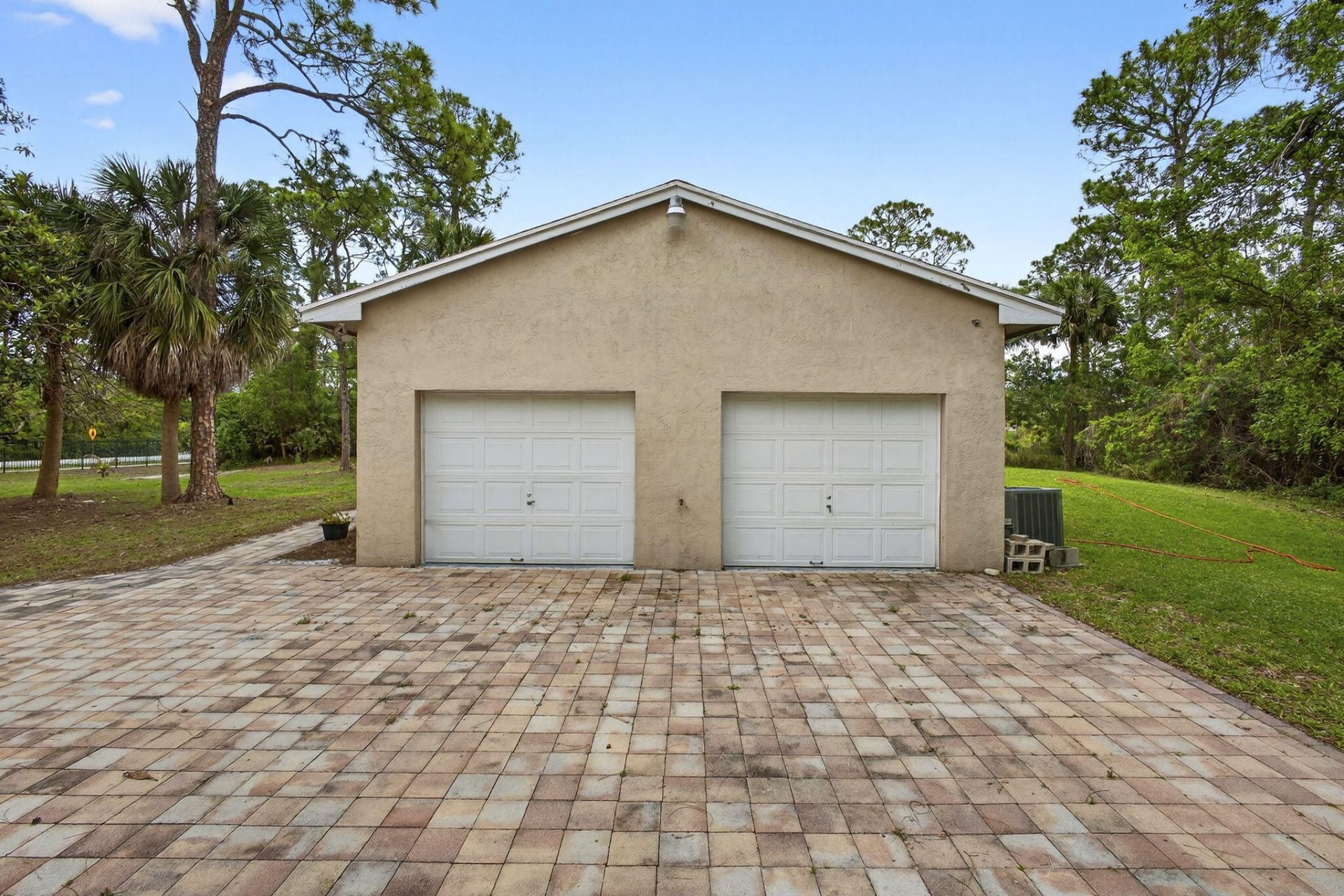 16932 Okeechobee Boulevard, The Acreage, FL 33470 Photo
