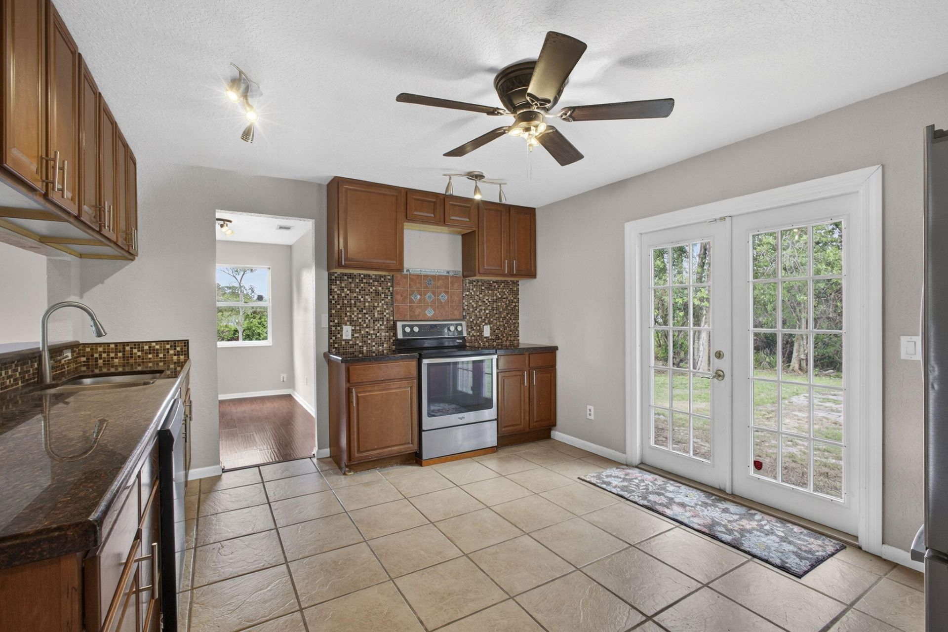 16932 Okeechobee Boulevard, The Acreage, FL 33470 Photo