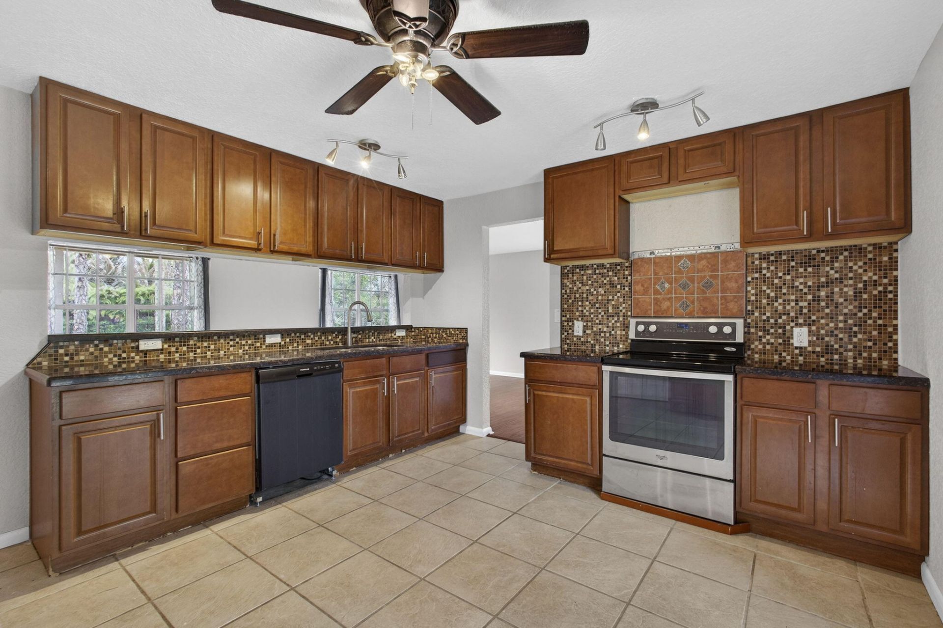 16932 Okeechobee Boulevard, The Acreage, FL 33470 Photo