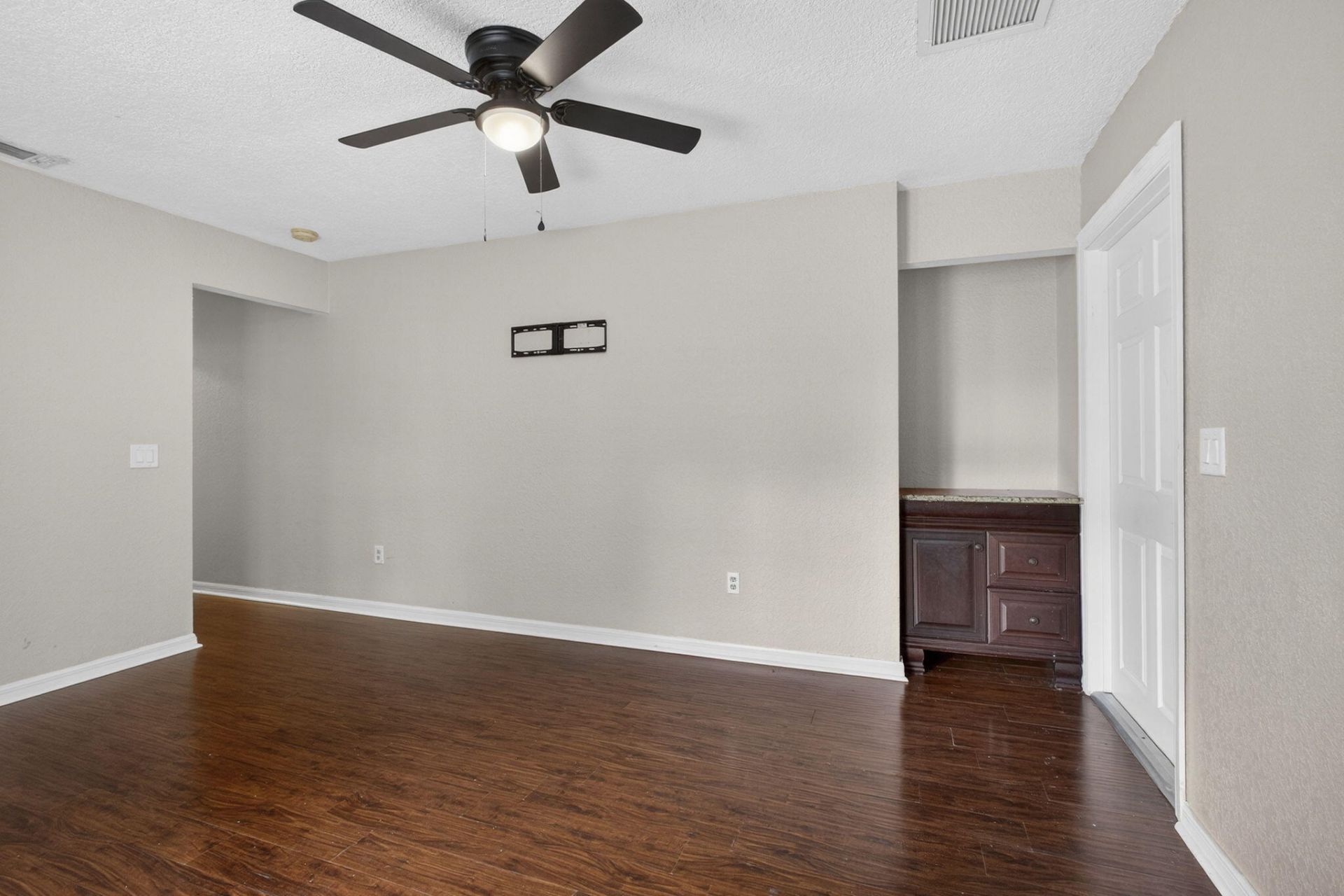 16932 Okeechobee Boulevard, The Acreage, FL 33470 Photo