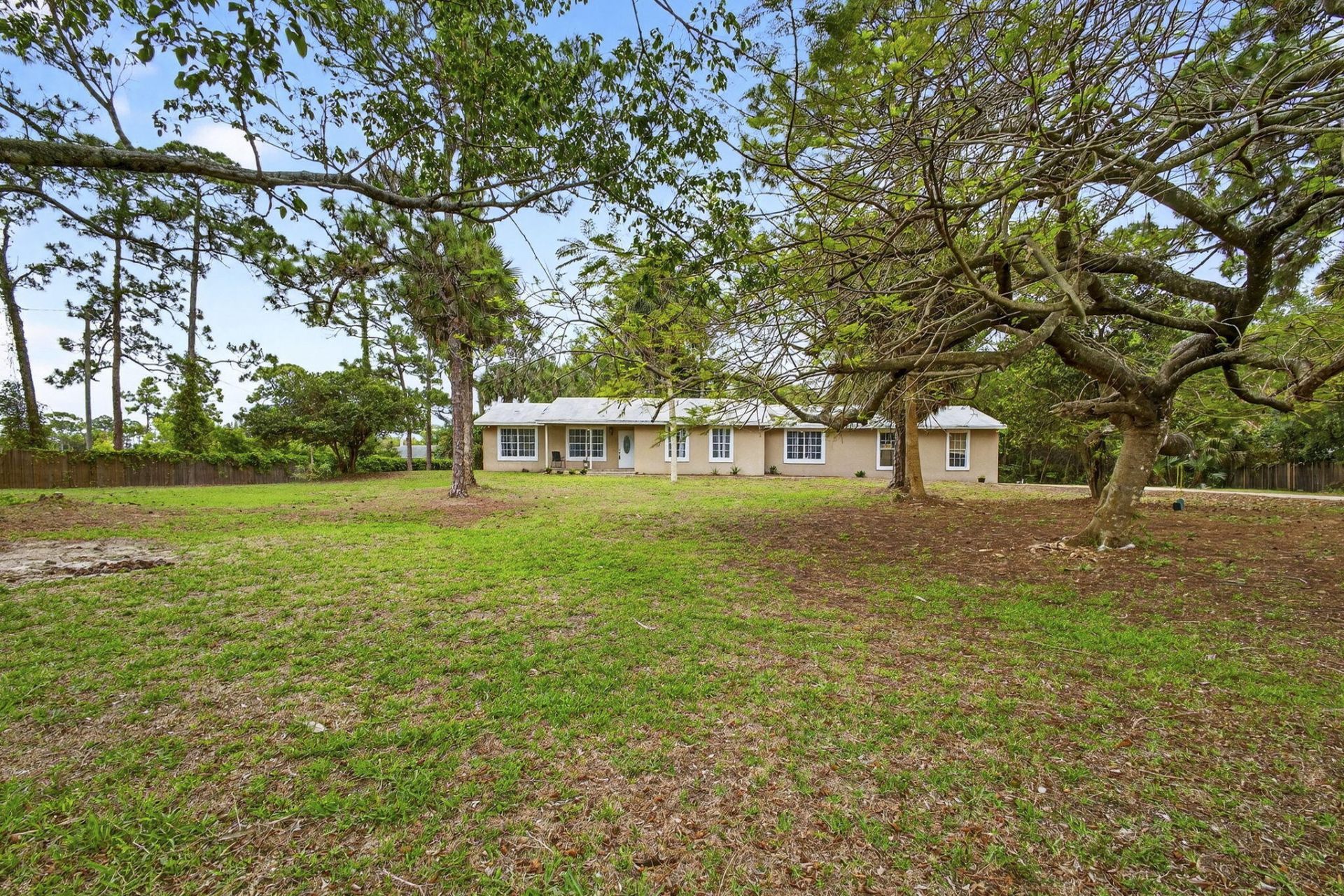 16932 Okeechobee Boulevard, The Acreage, FL 33470 Photo