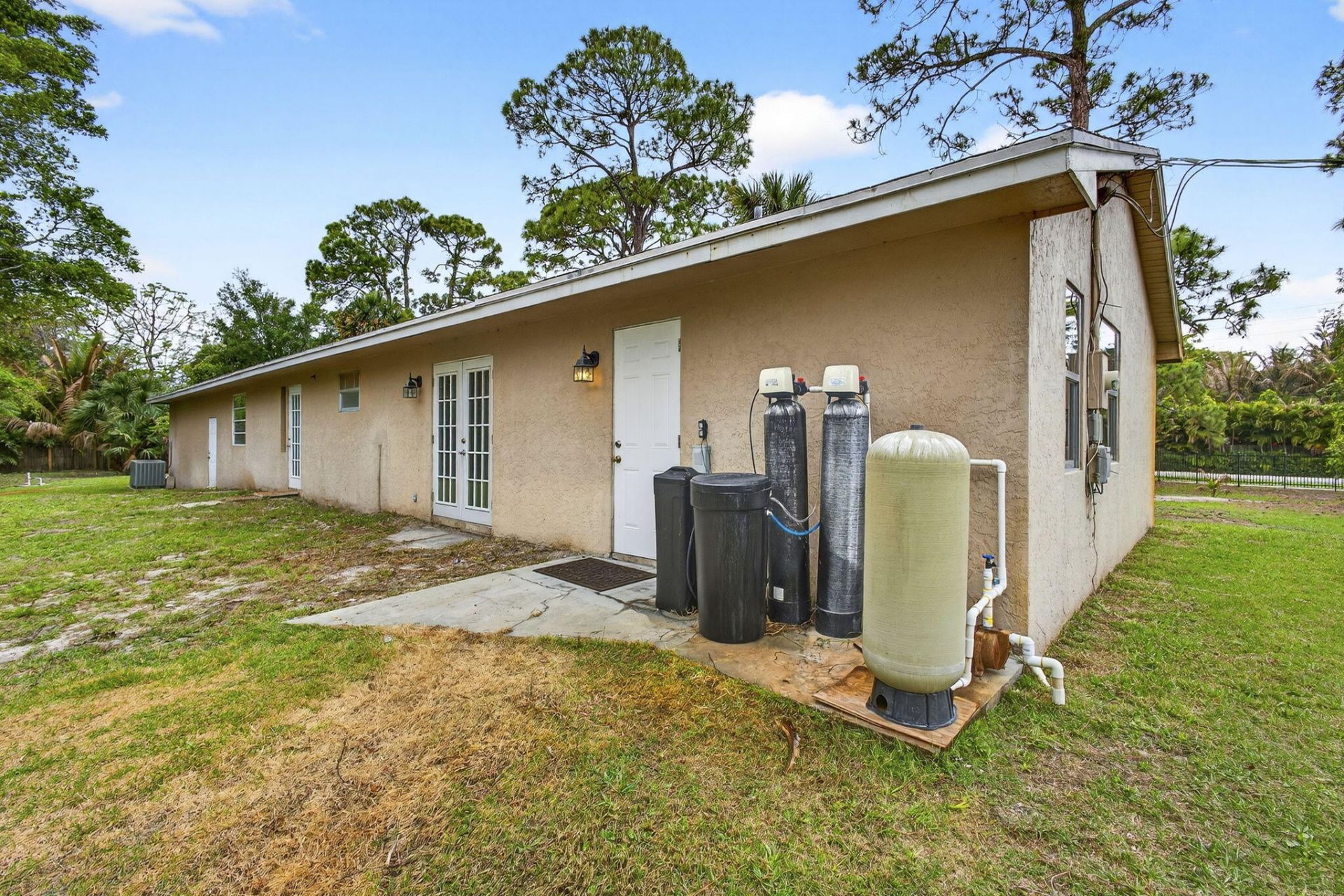 16932 Okeechobee Boulevard, The Acreage, FL 33470 Photo