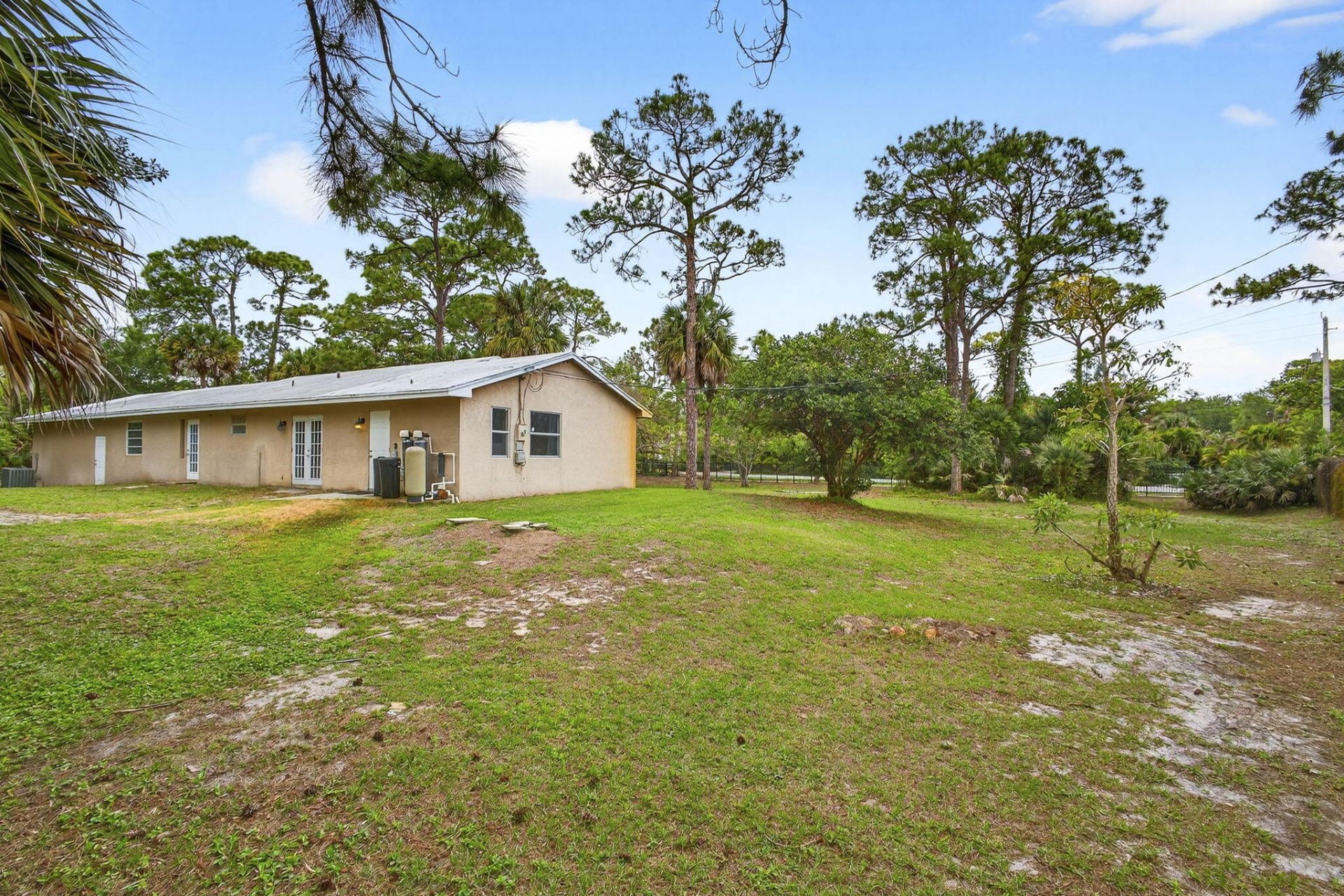 16932 Okeechobee Boulevard, The Acreage, FL 33470 Photo