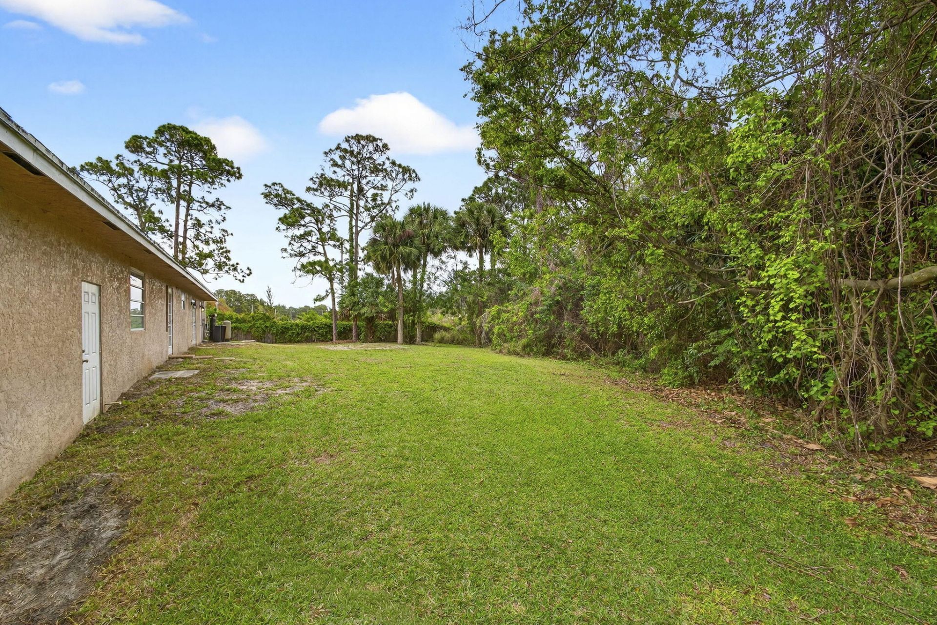 16932 Okeechobee Boulevard, The Acreage, FL 33470 Photo