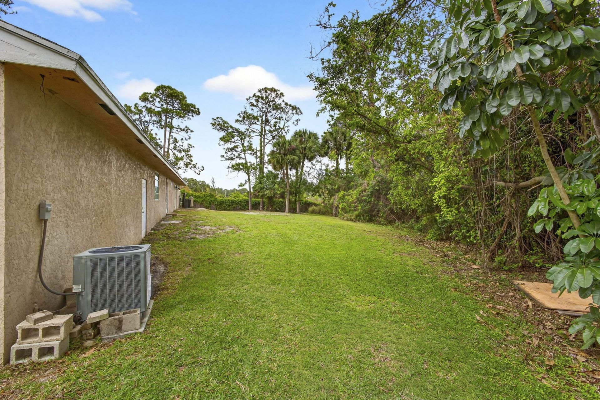 16932 Okeechobee Boulevard, The Acreage, FL 33470 Photo