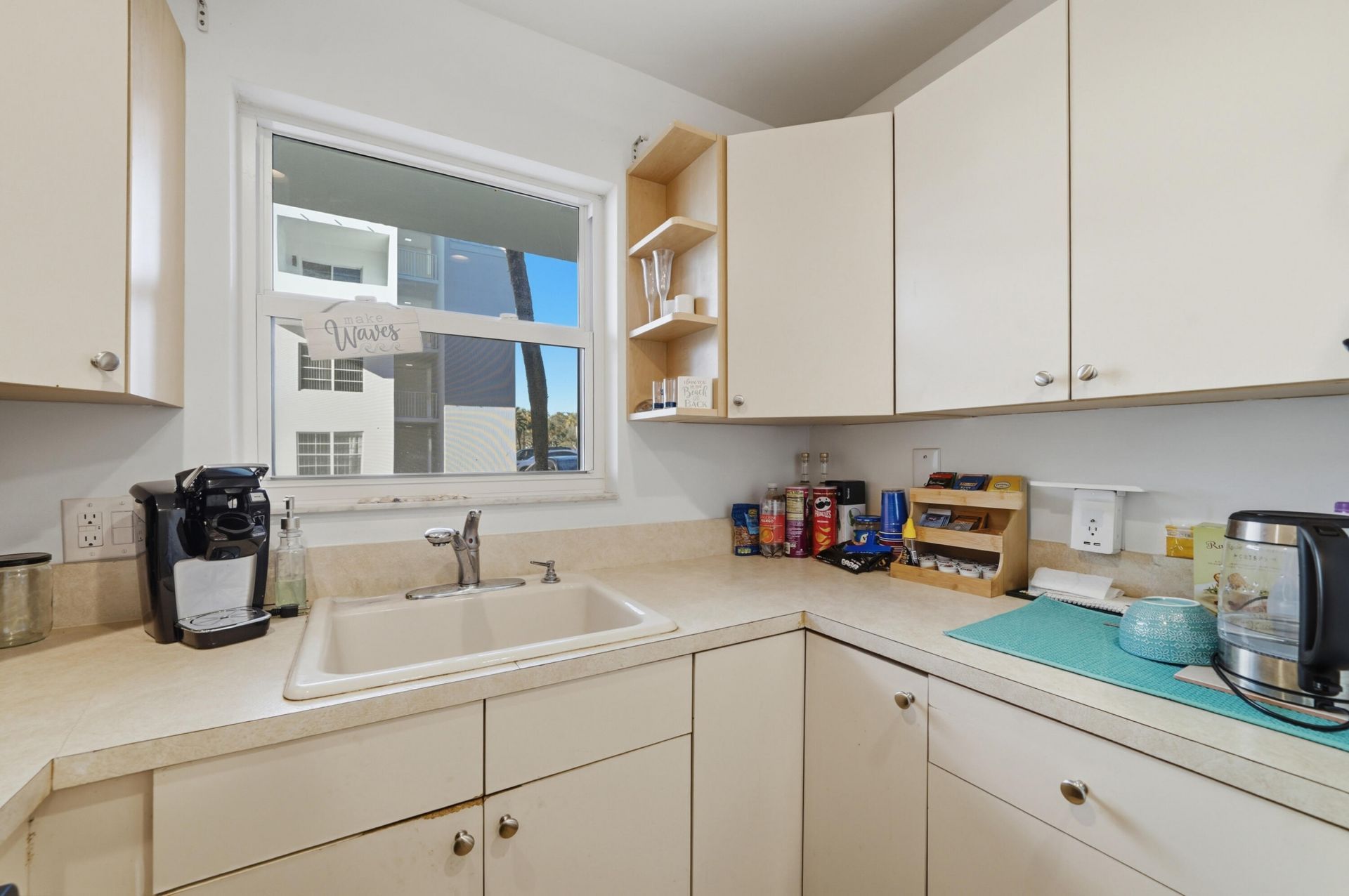 2860 NE 14th St Causeway, Unit 103d, Pompano Beach, FL 33062 Photo