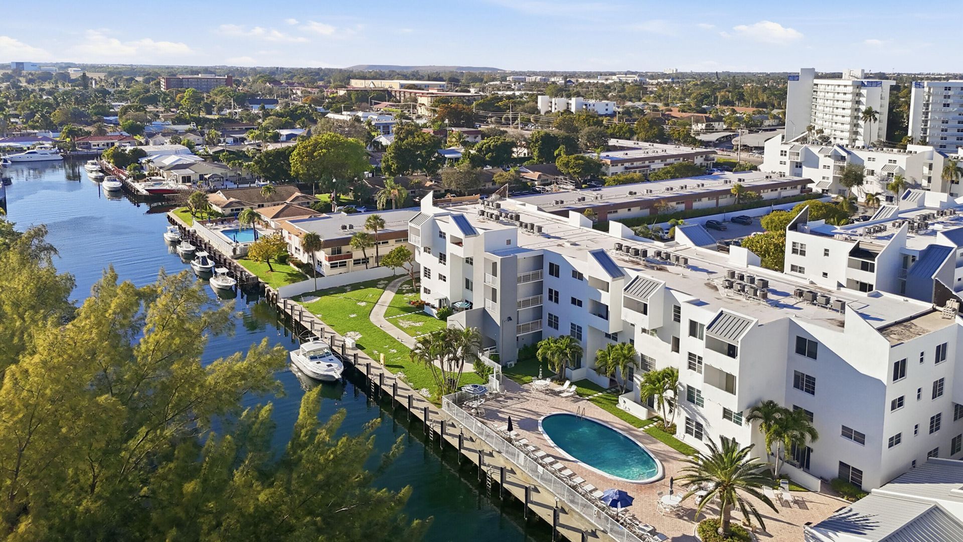 2860 NE 14th St Causeway, Unit 103d, Pompano Beach, FL 33062 Photo