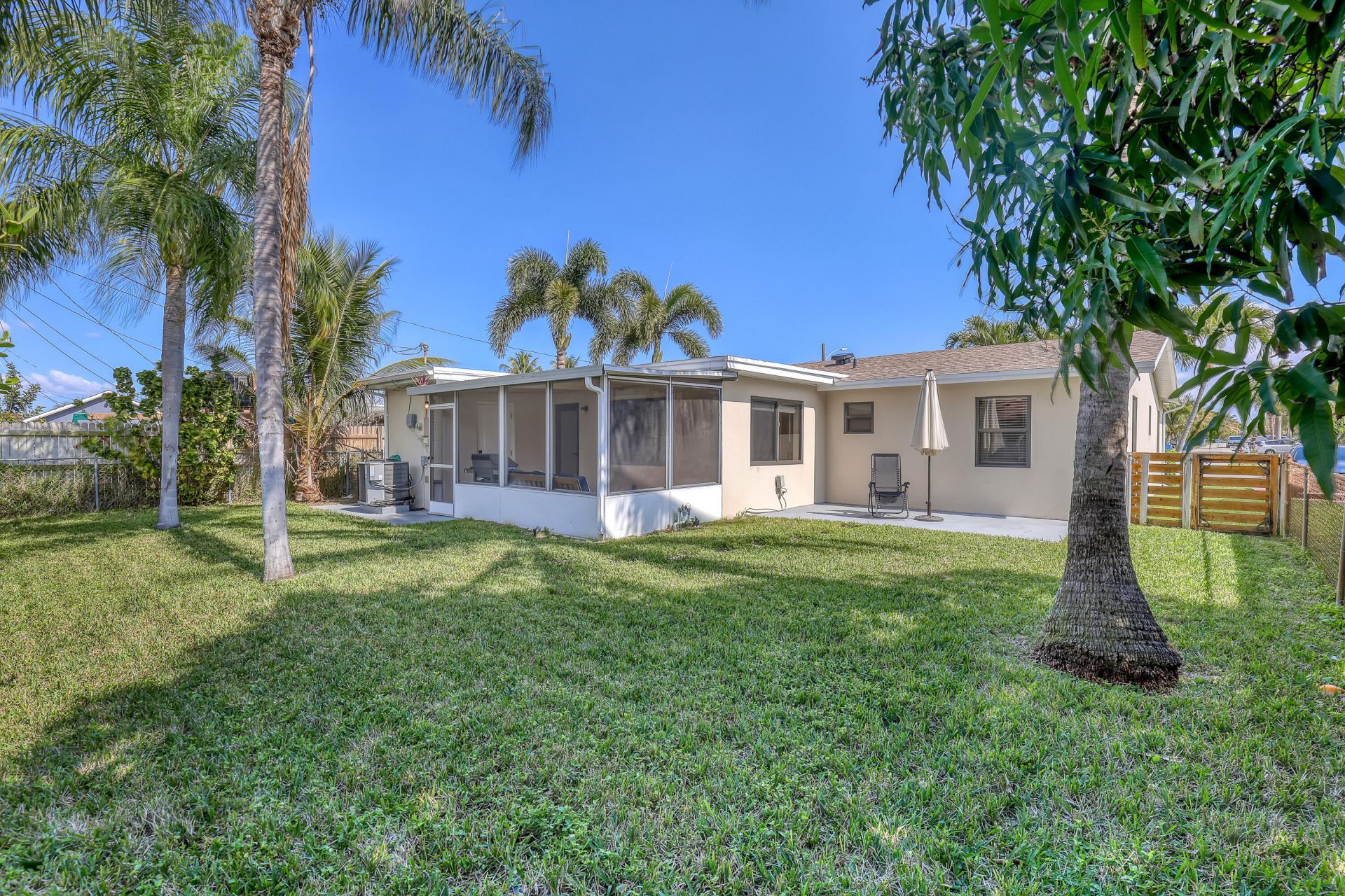1210 Skylark Lane, Lantana, FL 33462 Photo