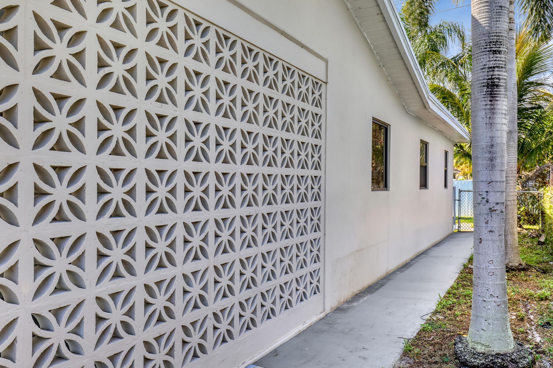 1210 Skylark Lane, Lantana, FL 33462 Photo