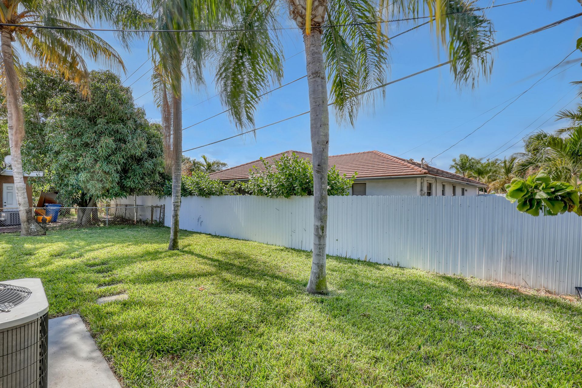 1210 Skylark Lane, Lantana, FL 33462 Photo