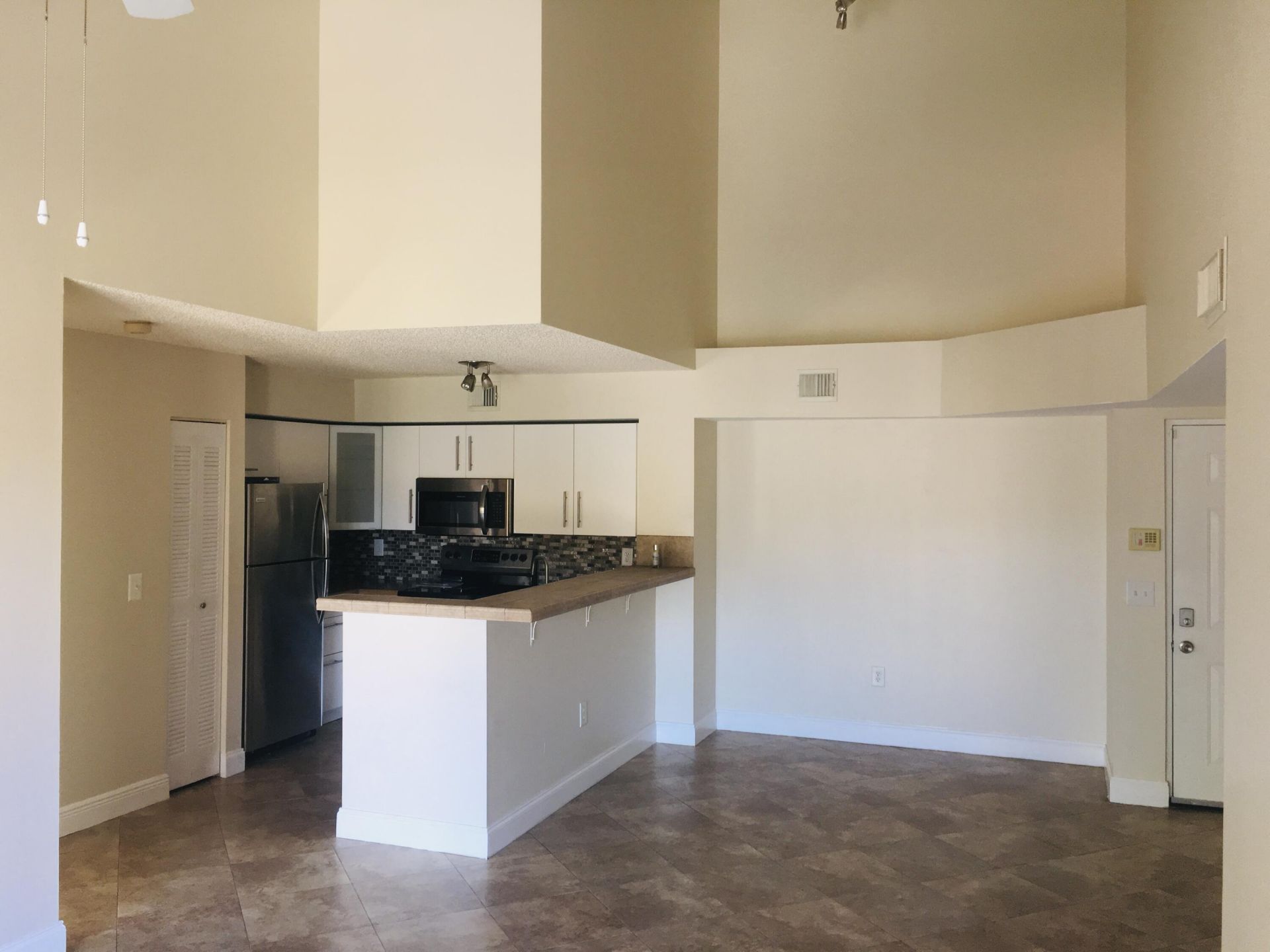 1721 Village Boulevard, Unit 303, West Palm Beach, FL 33409 Photo