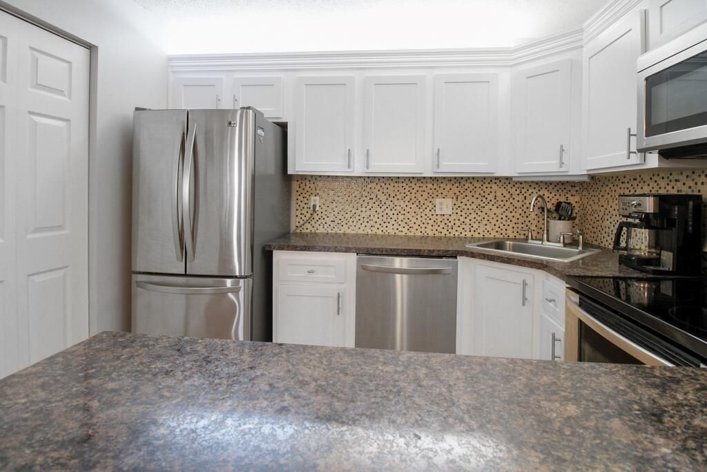 407 Pine Glen Lane, Unit C-1, Greenacres, FL 33463 Photo