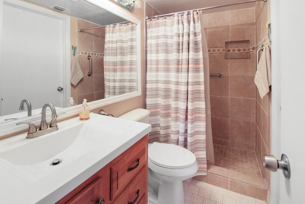 407 Pine Glen Lane, Unit C-1, Greenacres, FL 33463 Photo