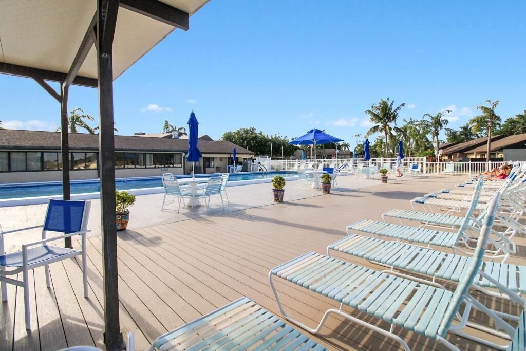 407 Pine Glen Lane, Unit C-1, Greenacres, FL 33463 Photo