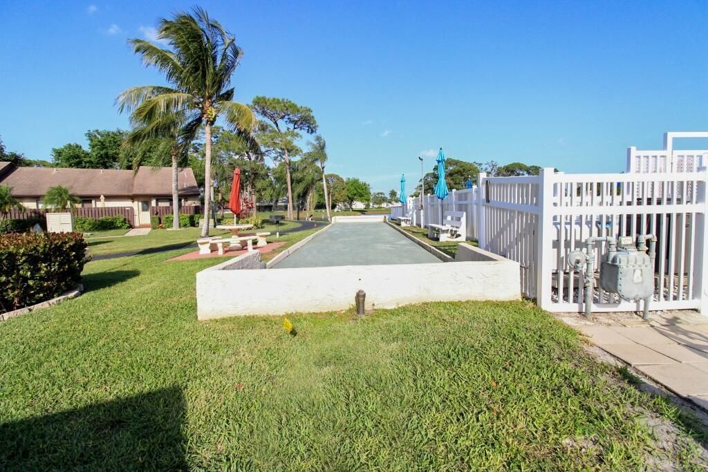 407 Pine Glen Lane, Unit C-1, Greenacres, FL 33463 Photo