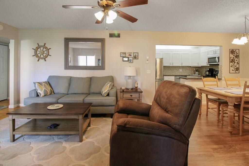 407 Pine Glen Lane, Unit C-1, Greenacres, FL 33463 Photo