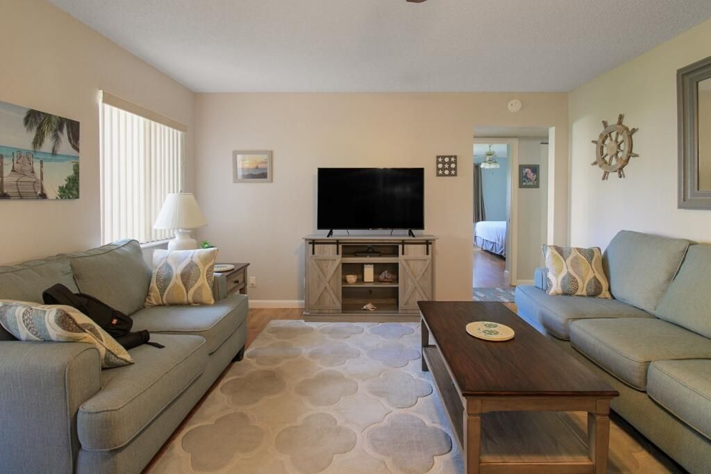 407 Pine Glen Lane, Unit C-1, Greenacres, FL 33463 Photo