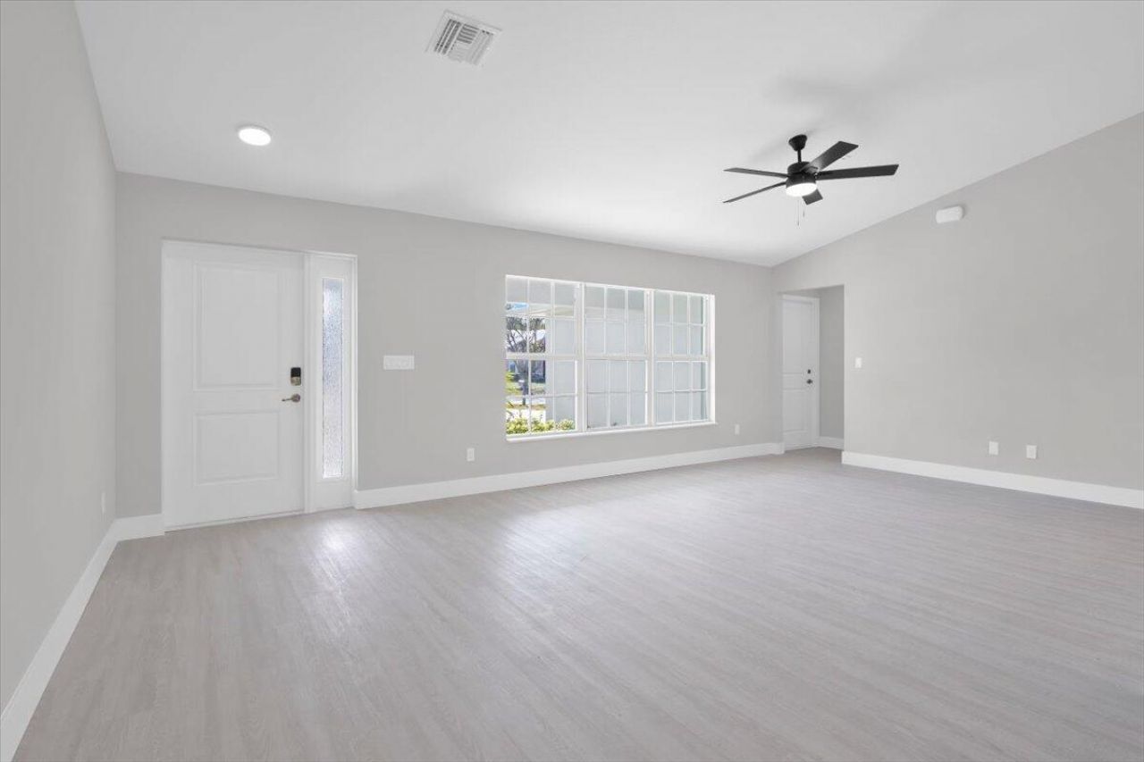 3393 NW 38th Avenue, Okeechobee, FL 34972 Photo