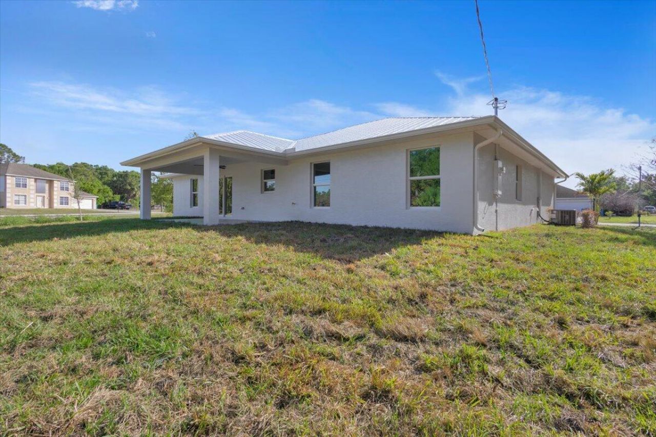 3393 NW 38th Avenue, Okeechobee, FL 34972 Photo