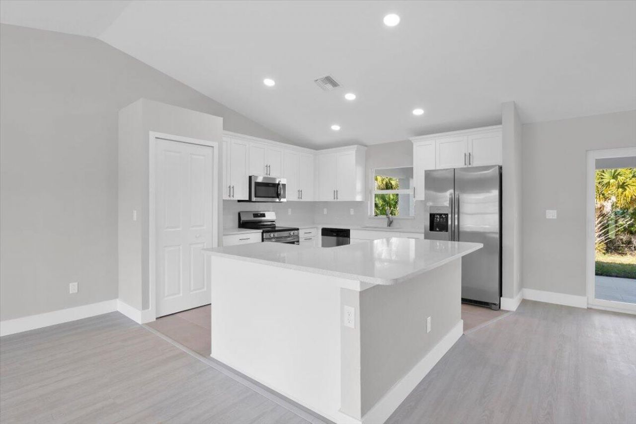 3393 NW 38th Avenue, Okeechobee, FL 34972 Photo