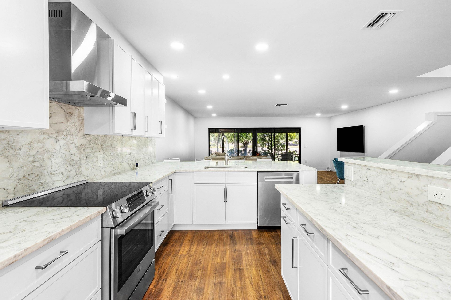 27 Stratford Lane W, Unit C, Boynton Beach, FL 33436 Main Photo