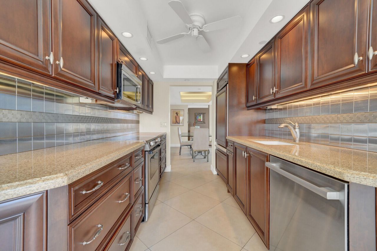 2697 N Ocean Boulevard, Unit F-501, Boca Raton, FL 33431 Photo