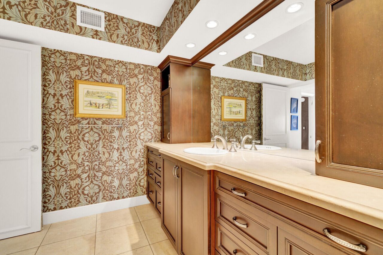 2697 N Ocean Boulevard, Unit F-501, Boca Raton, FL 33431 Photo