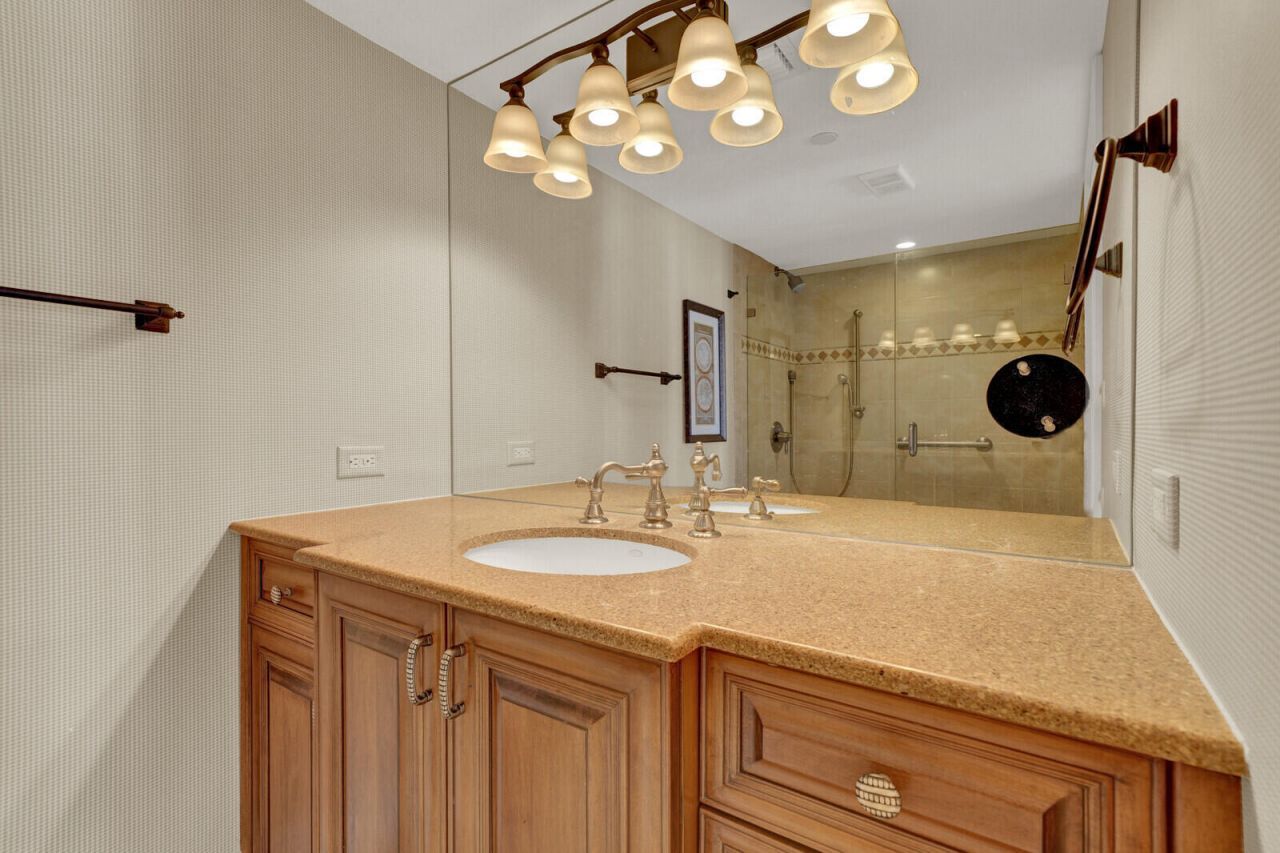 2697 N Ocean Boulevard, Unit F-501, Boca Raton, FL 33431 Photo