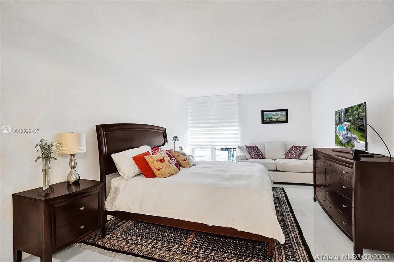 1350 River Reach Drive, Unit 115, Fort Lauderdale, FL 33315 Photo