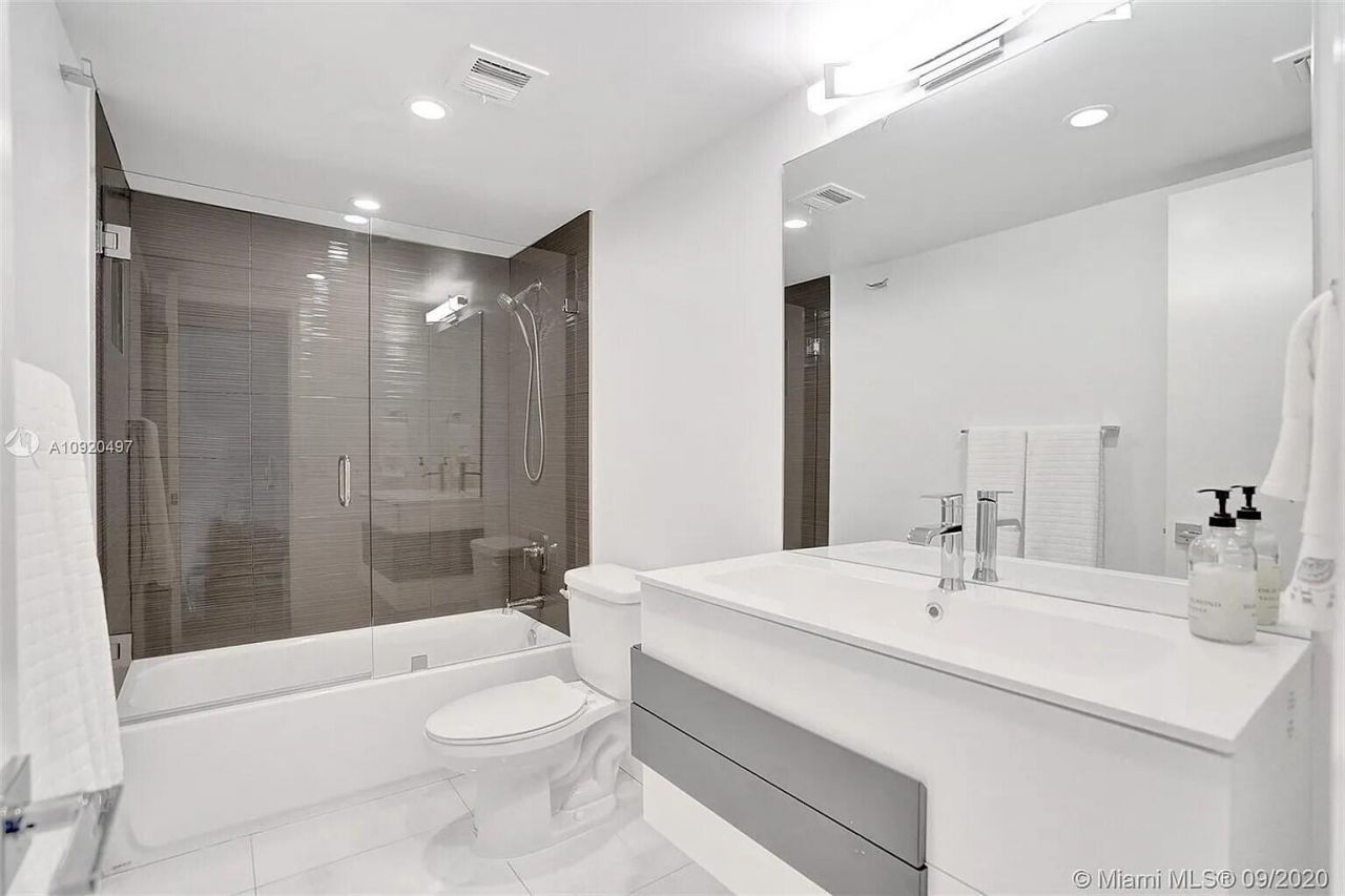 1350 River Reach Drive, Unit 115, Fort Lauderdale, FL 33315 Photo