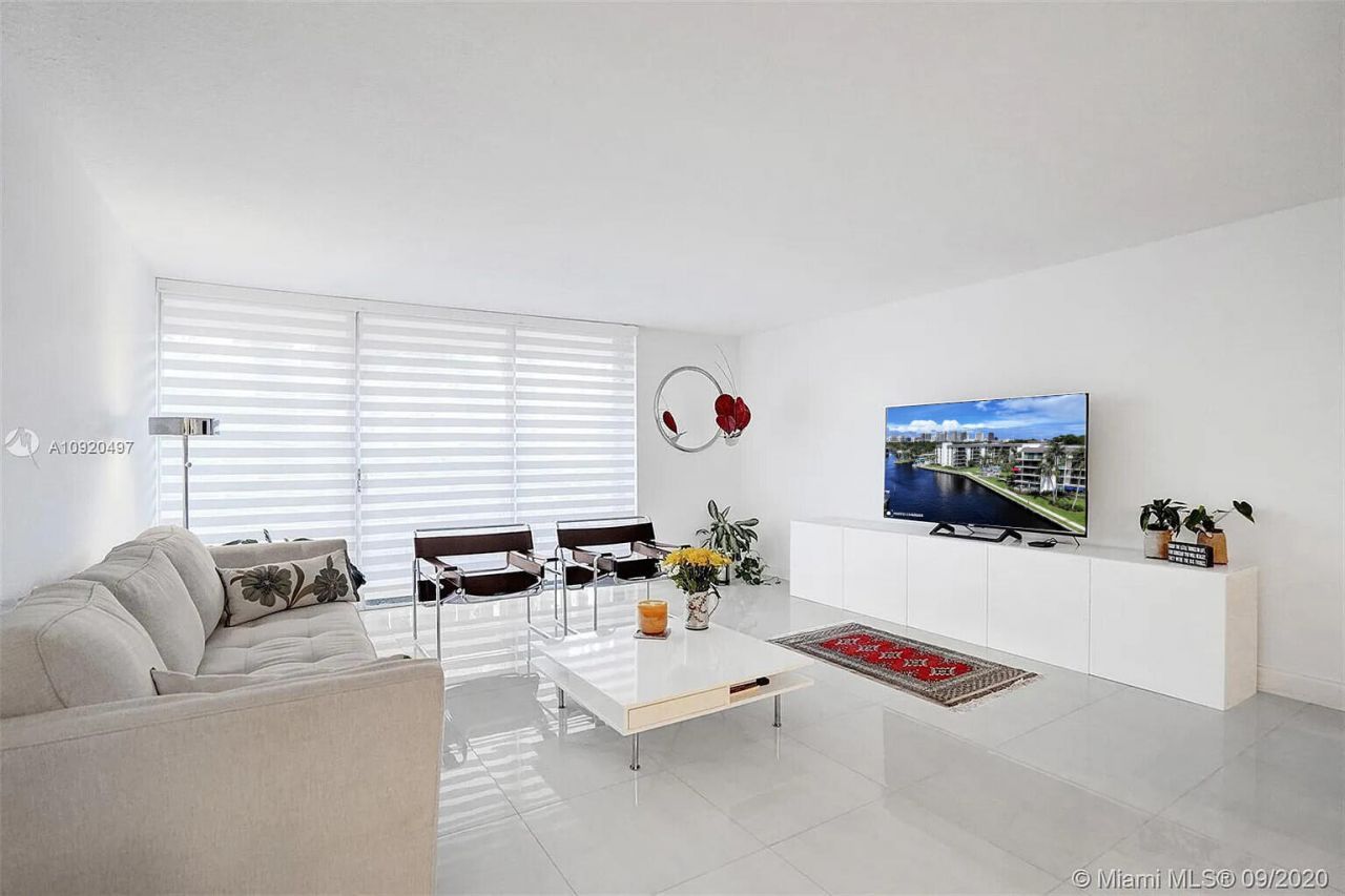 1350 River Reach Drive, Unit 115, Fort Lauderdale, FL 33315 Photo