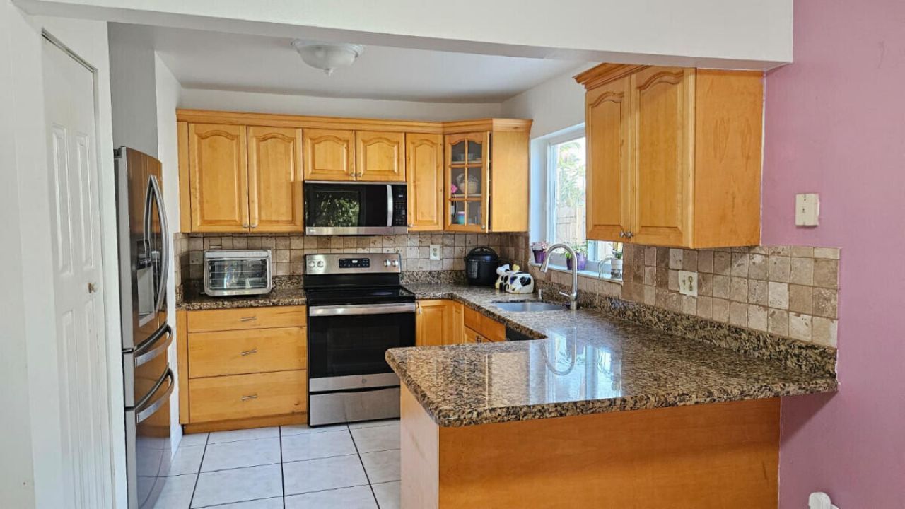 13347 NW 5th Terrace, Miami, FL 33182 Photo