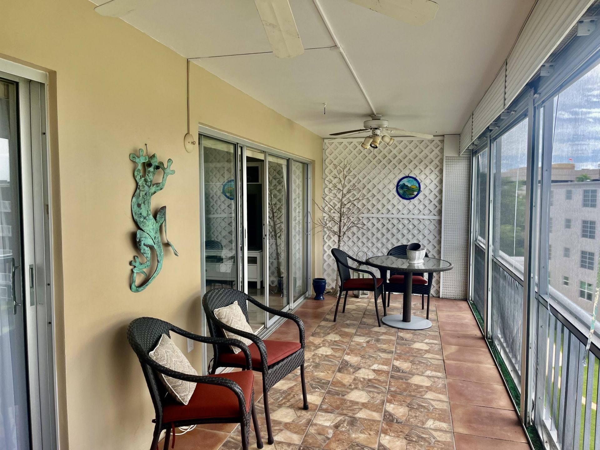 145 Atlantis Boulevard, Unit Ph4, Atlantis, FL 33462 Photo