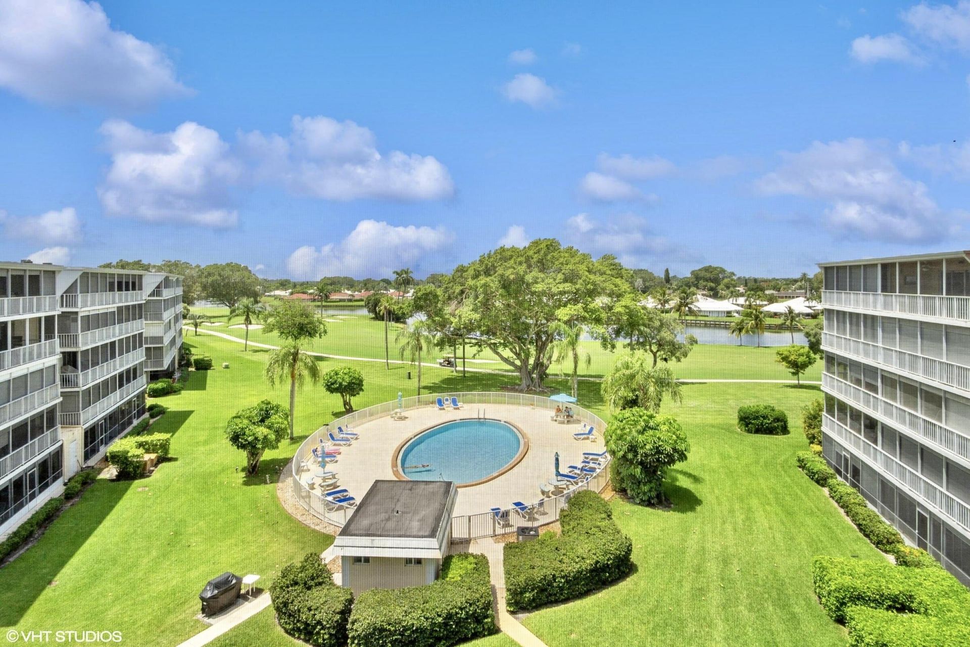 145 Atlantis Boulevard, Unit Ph4, Atlantis, FL 33462 Photo