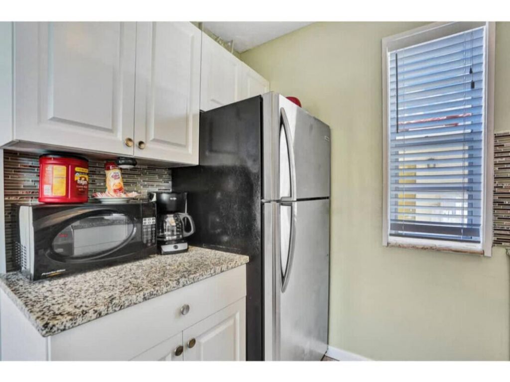 336 Arthur Street, Unit 124, Hollywood, FL 33019 Photo