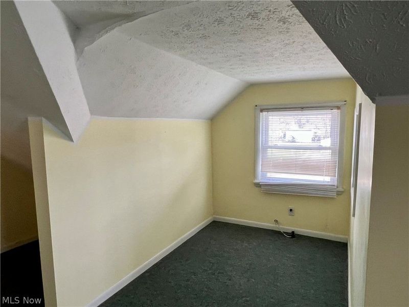 12328 Park Knoll Drive, Garfield Heights, OH 44125 Photo 14