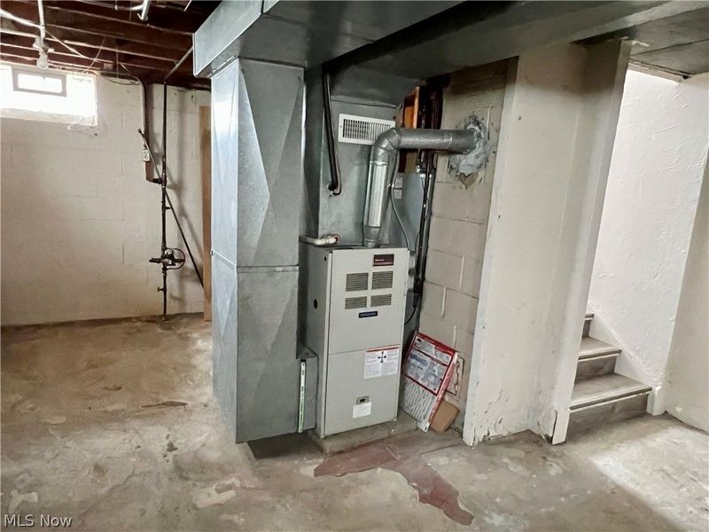 12328 Park Knoll Drive, Garfield Heights, OH 44125 Photo 18